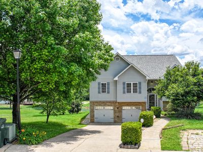 220 Colricia Dr