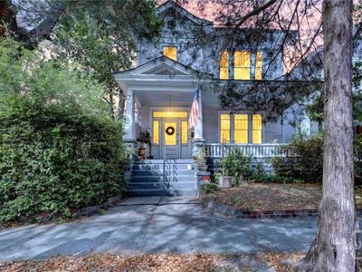 416 W 36th Street