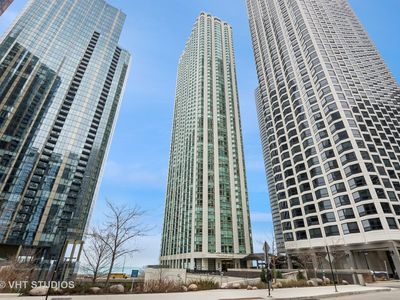 195 N Harbor Dr APT 2602