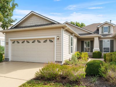 105 Nassau Cir