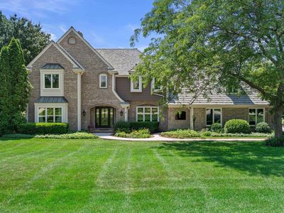 10435 North Riverlake DRIVE