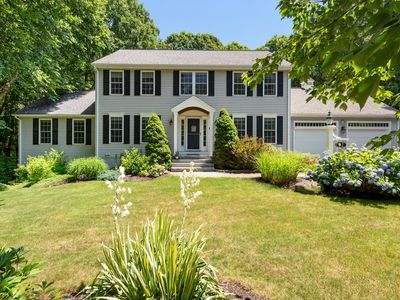 32 Field Rd