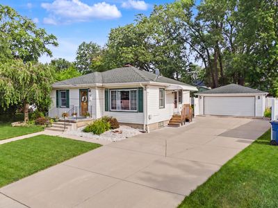 217 E Joliet St