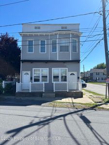1702 Wayne Ave