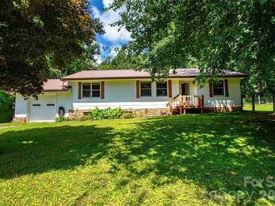 570 Flat Creek Valley Rd
