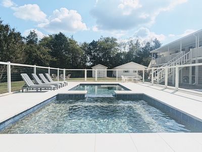 590 Dugan Loop