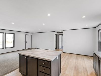 215 McKay Ave N #2