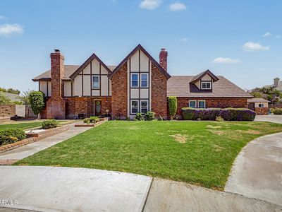2451 N FOREST Circle