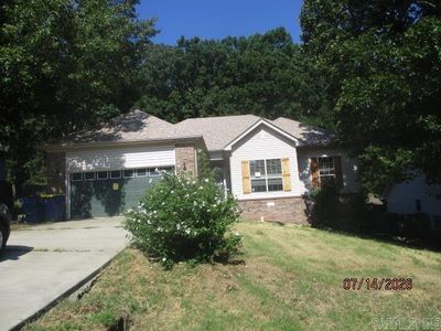 2013 N Hills Dr