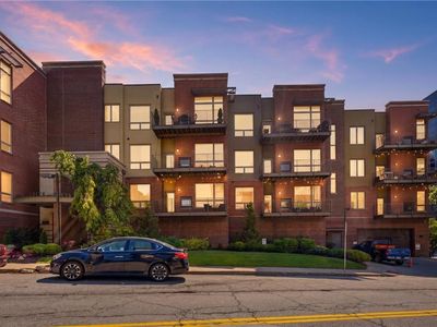 4521 Wornall Rd APT 211