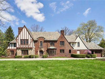 69 E Fairlawn Blvd