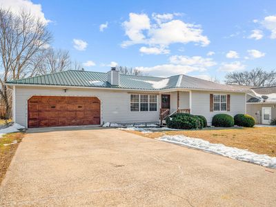 106 S Elm Street
