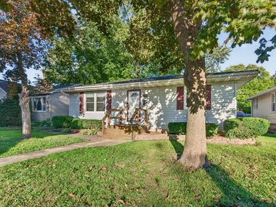 335 S Mazon St