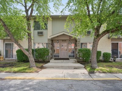 8932 Steven Dr APT 2C