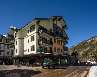 116 Sutton Place #240