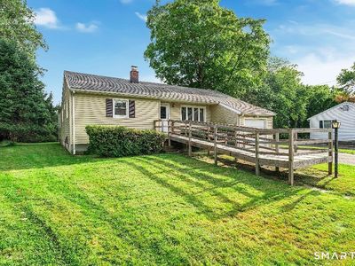 17 Greenbriar Circle