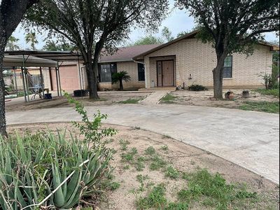 Property at 1404 2nd St, Zapata, TX
