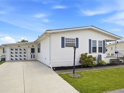 22 Cypress Rd