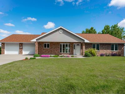 6109 Willow Brook Dr