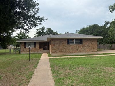 Property at 1012 Holden St, Glen Rose, TX