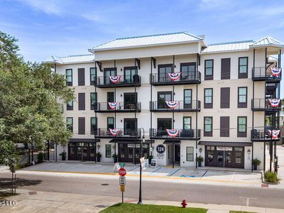 124 Court St #305