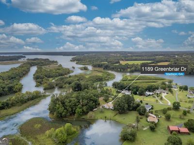 1180 Green Briar Dr