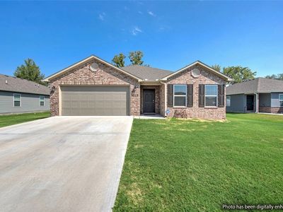 3213 E Hagen St