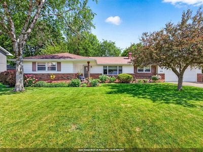 3320 Crestview Dr