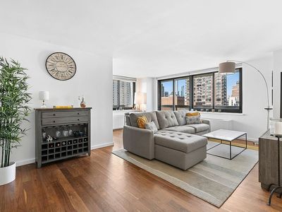 515 E 72nd St APT 23G
