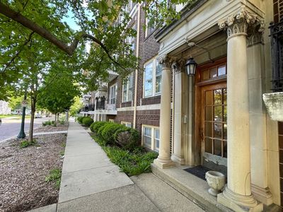 406 N Prairie St #10