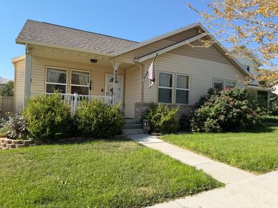 4008 E Sioux St