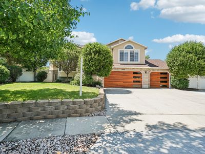 4964 W Boulder Glen Cir