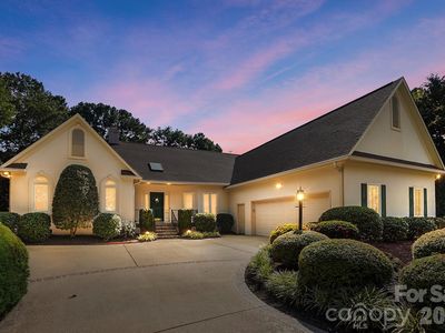 1159 Asheford Green Ave NW