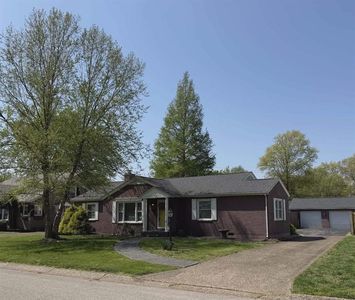 2004 Robin Rd