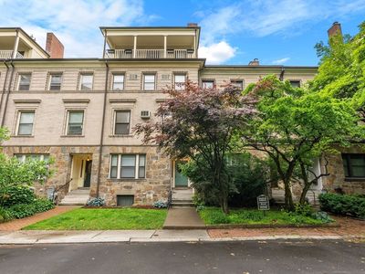 7 Regent Cir APT 3