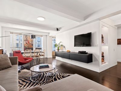 333 W 56th St APT 8I