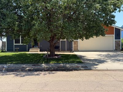 Property at 1022 Smokey Hill St, Garden City, KS