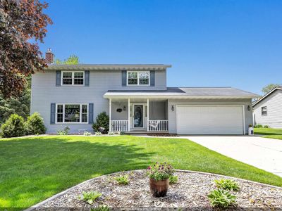 2152 Woodcrest Dr