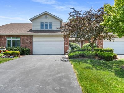 Property at 10711 Canterbury Dr, Mokena, IL