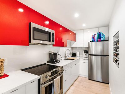 2812 N Auburn Ct Unit F201