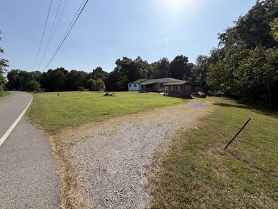 3662 Lake Rd