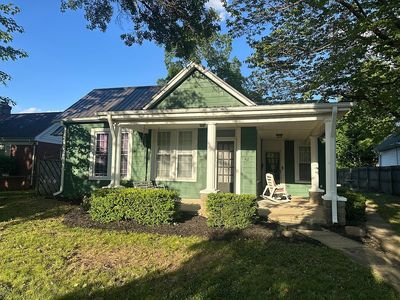 402 NE 5th St