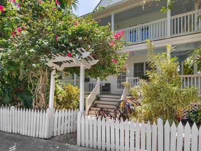 56 Golf Club Dr