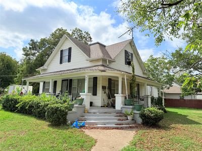 501 W El Paso St