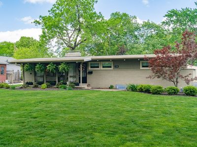 2708 Mount Holyoke Rd