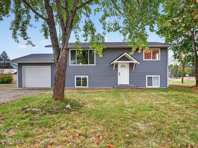 60 Cherry Ln