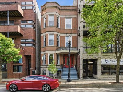 1929 W Irving Park Rd APT 2