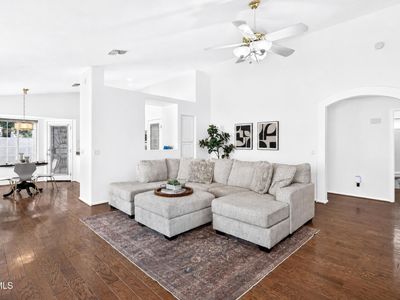 909 S SCALLOP Drive