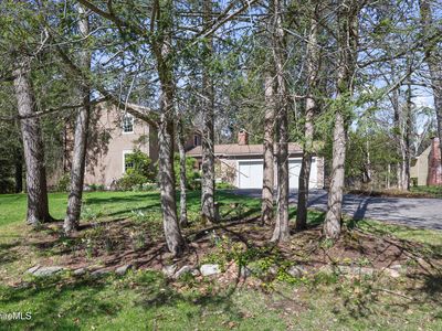 63 Sherwood Dr