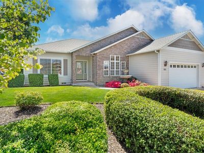 103 Greenmoor Dr